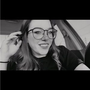 Meet your Posher, Kaitlyn